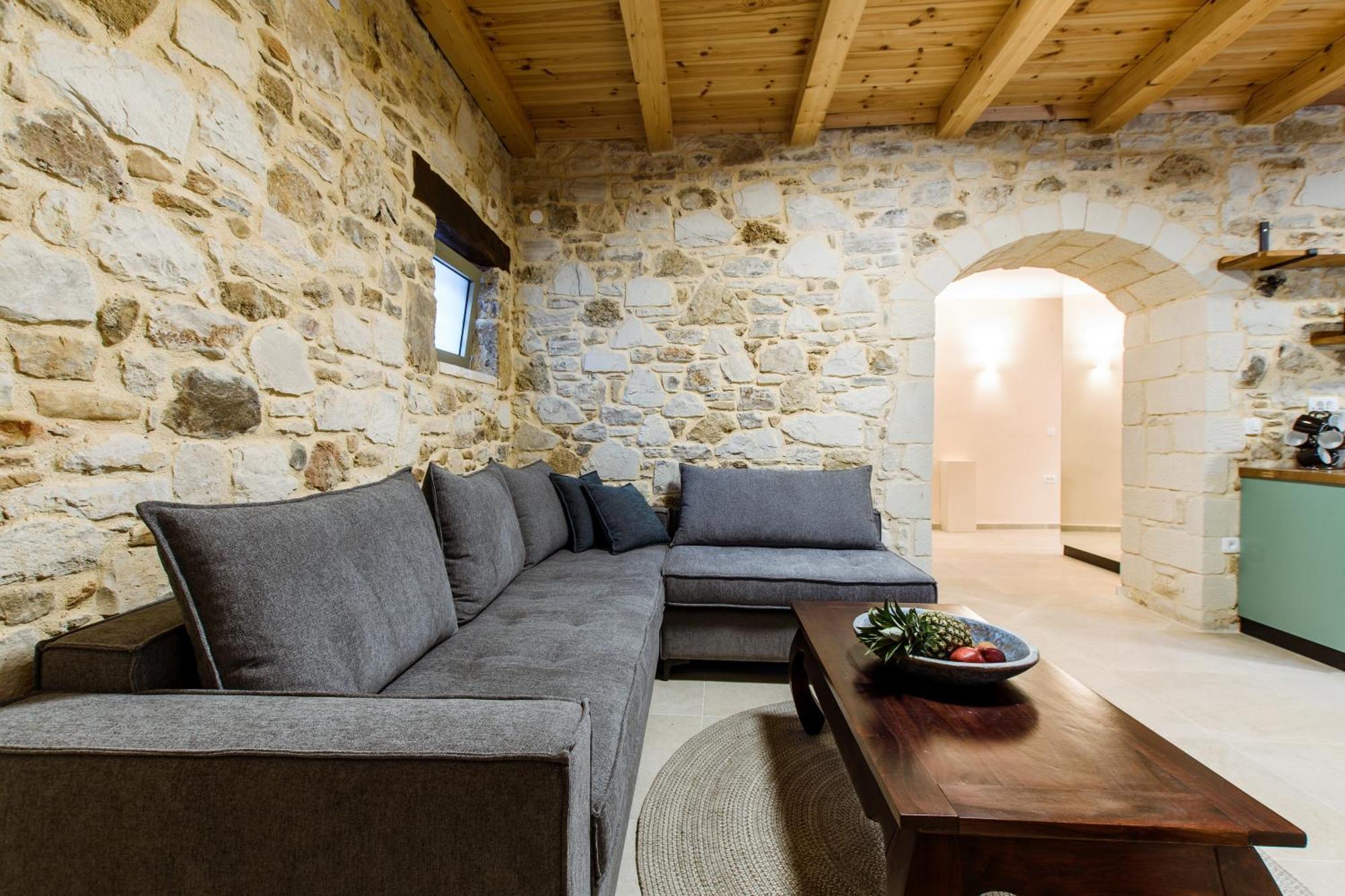 Kilada Village Retreat Jacuzzi - Parking - Garden Platanias (Crete)