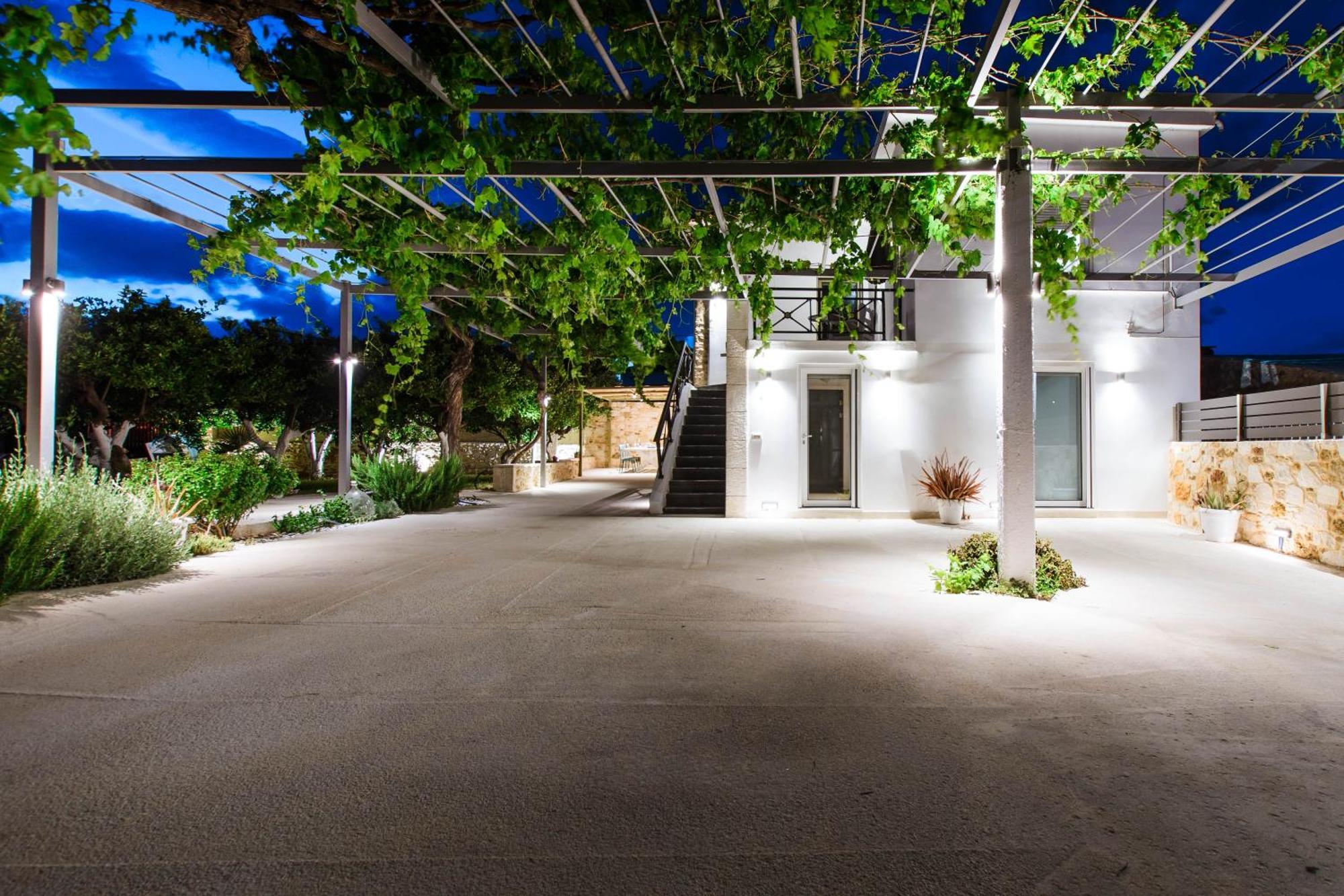 Kilada Village Retreat Jacuzzi - Parking - Garden Holiday home Platanias (Crete)
