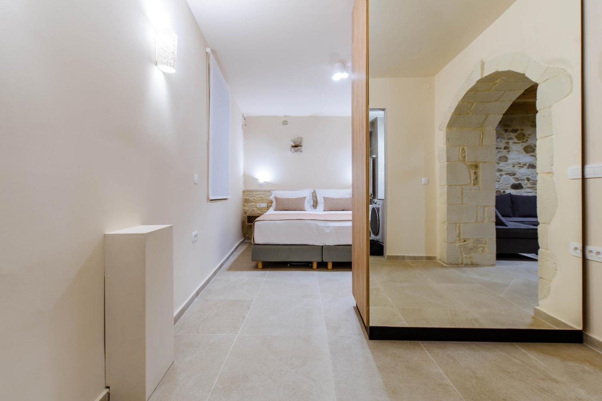 Kilada Village Retreat Jacuzzi - Parking - Garden * Platanias (Crete)